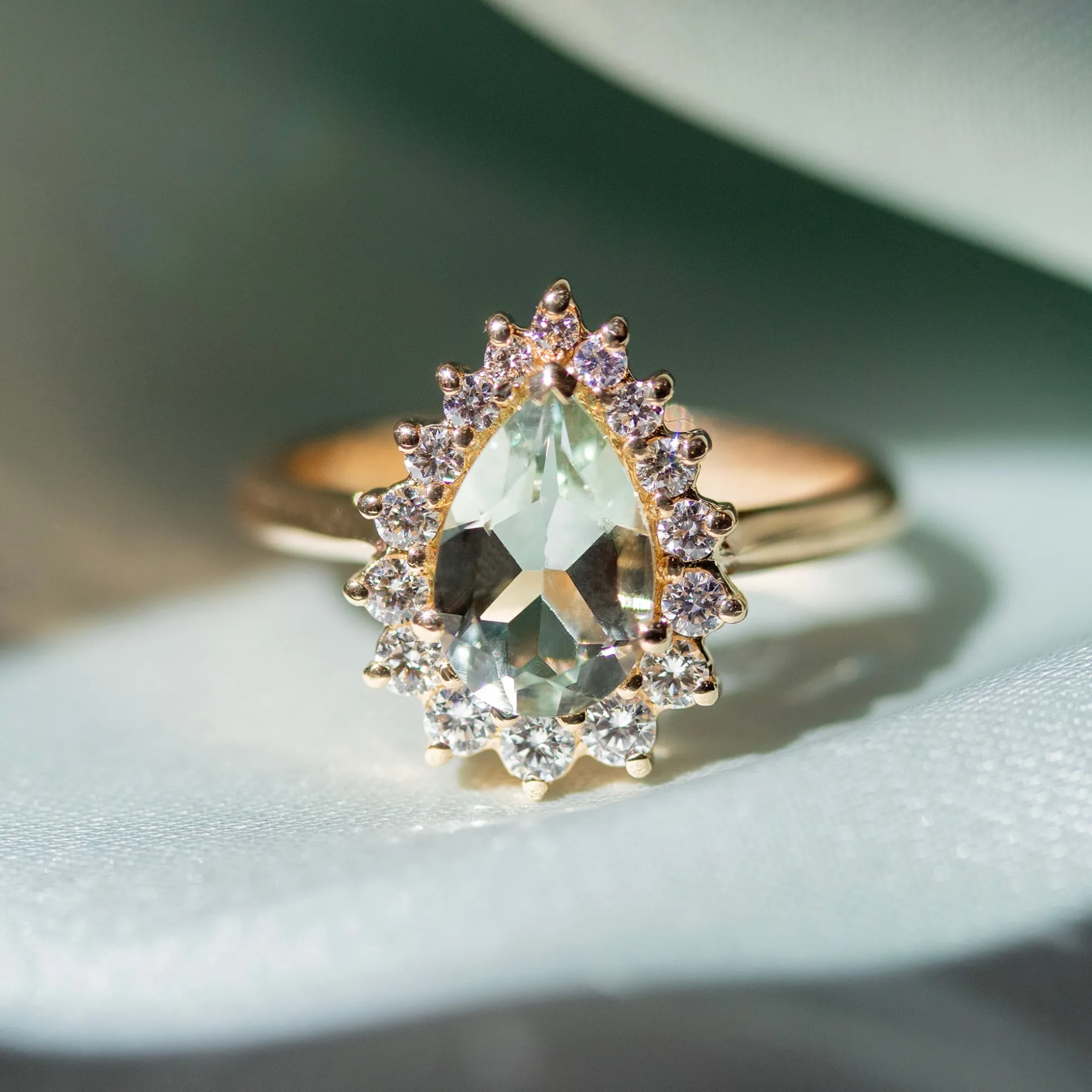 Anillo Aline