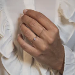 Anillo Baguette Diamante invertido