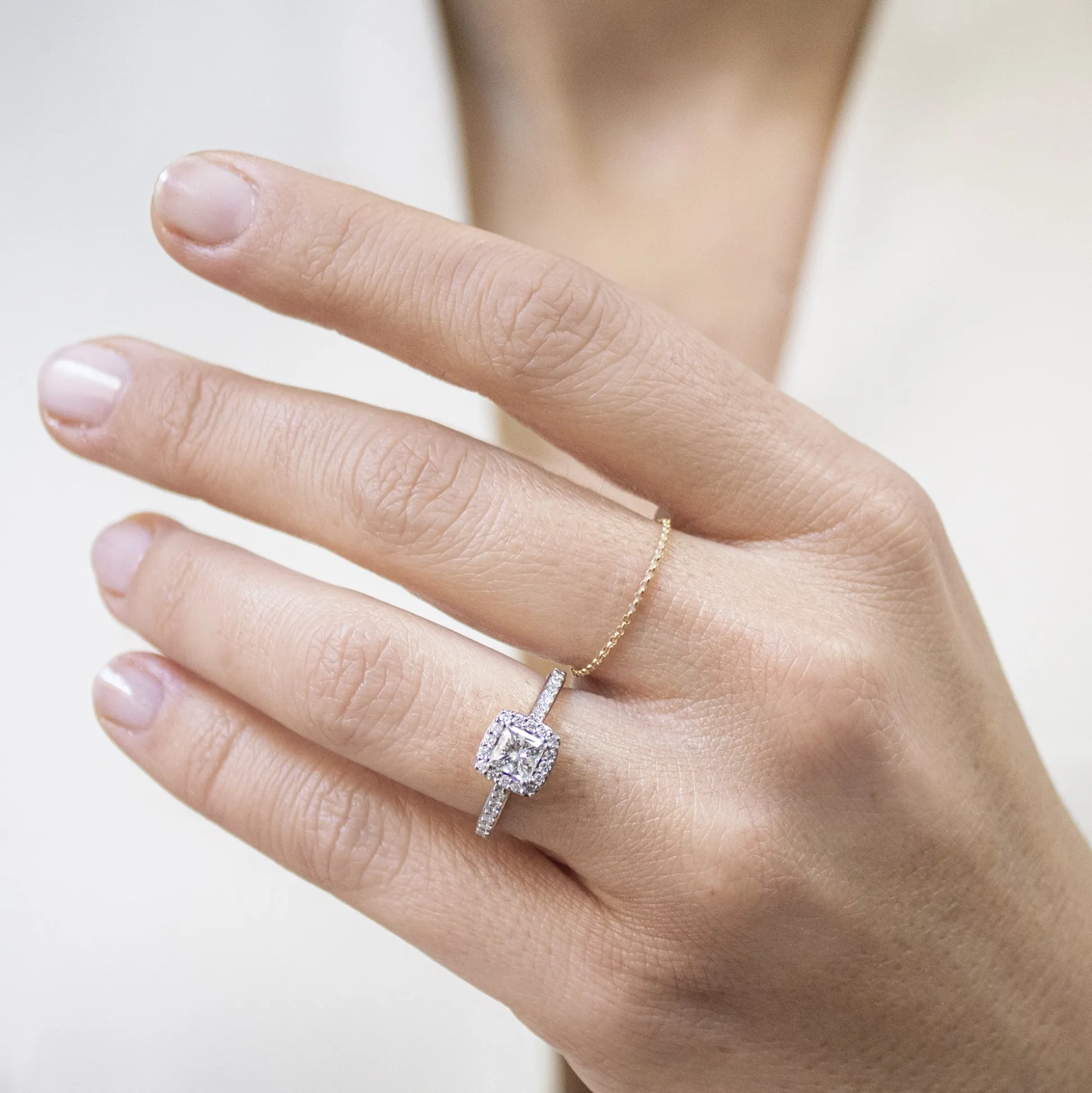 Anillo Claudia