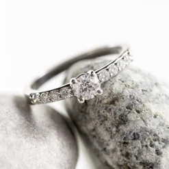 Anillo Sandra Diamantes