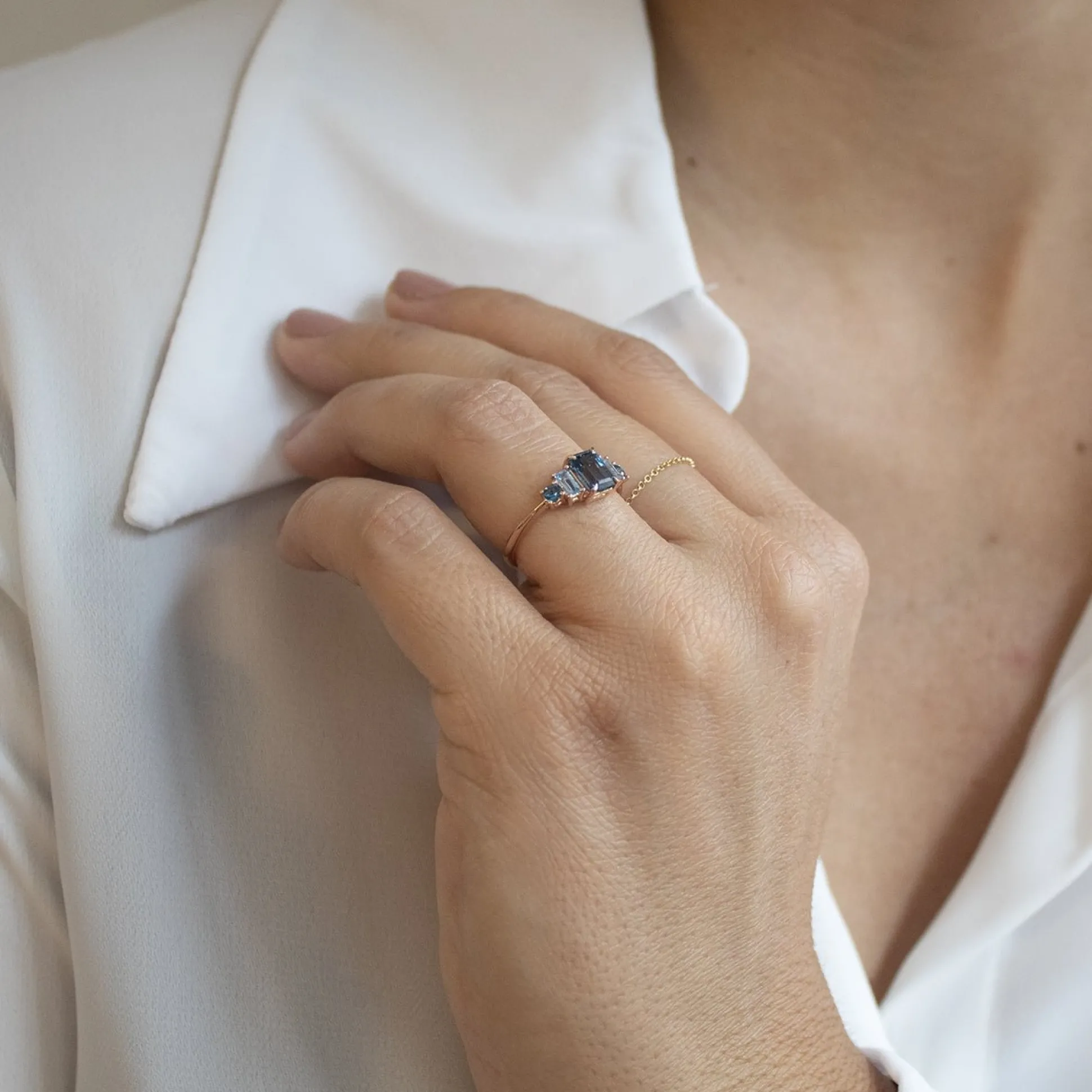 Anillo Zoe